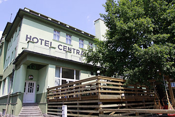 Centrál bazén s SPA